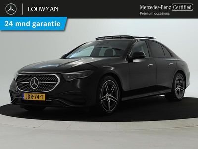 Zwart, metallic lak Gebruikt 2024 Mercedes E300 AMG line Sedan | € 64.745 (Duur)