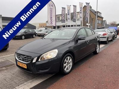 Occasion Volvo S60 Kinetic 180 PK (132 kW) 2012 Grijs (metallic) Sedan