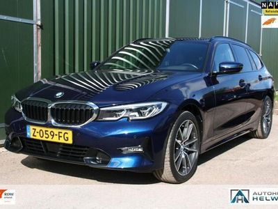 tweedehands BMW 330e 3-SERIE TouringxDrive High Executive INDIVIDUAL, SPORT, NAVIGATIE, PANORAMADAK, CAMERA, HEAD-UP, LASER