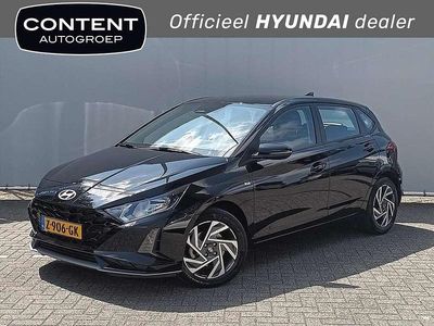 Zwart metallic Occasion 2024 Hyundai i20 Comfort Hatchback | € 17.440 (Eerlijke prijs)