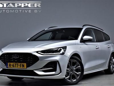 Grijs Gebruikt 2022 Ford Focus ST-Line Stationwagen | € 17.995 (Eerlijke prijs)