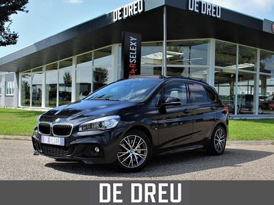 Zwart (metallic) Gebruikt 2016 BMW 225 Active Tourer M Sport MPV | € 11.995 (Eerlijke prijs)