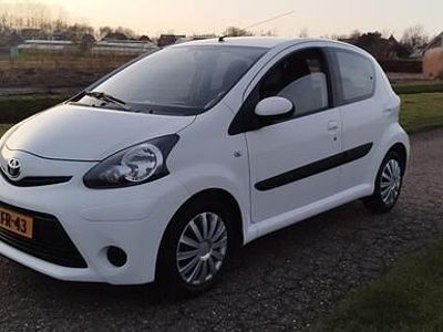 Wit Gebruikt 2012 Toyota Aygo Comfort Hatchback | € 4.995 (Eerlijke prijs)