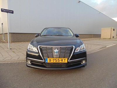 Occasion Toyota Crown 2015 Zwart (metallic) Sedan