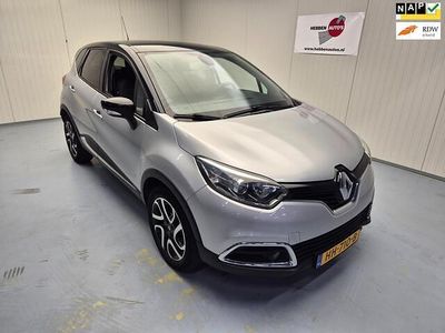 Grijs (metallic) Gebruikt 2015 Renault Captur Dynamique SUV | € 9.940 (Eerlijke prijs)