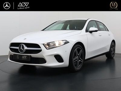 Wit Occasion 2021 Mercedes A250 Hatchback | € 25.650 (Super prijs)