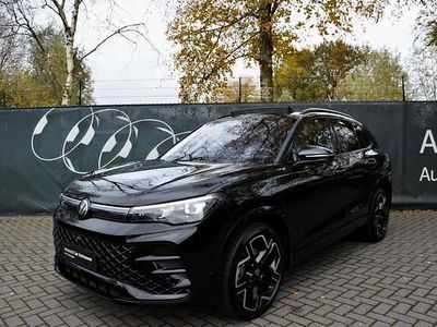 Zwart Gebruikt 2025 VW Tiguan Style SUV | € 52.950 (Iets duurder)