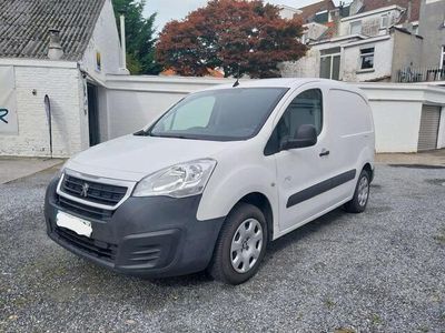 Wit Occasion 2017 Peugeot Partner MPV | € 9.990 (Iets duurder)