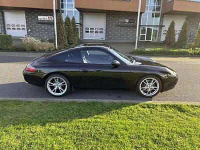 Porsche 911 Carrera