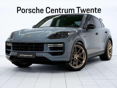 Grijs Gebruikt 2024 Porsche Cayenne Turbo E-Hybrid SUV | € 194.900 (Eerlijke prijs)