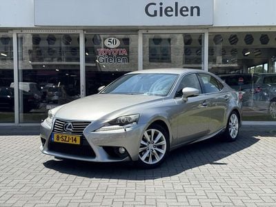 Lexus IS300h