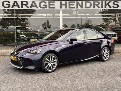 Lexus IS300h