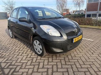 Occasion Toyota Yaris Cool 69 PK (50 kW) 2011 Zwart Hatchback