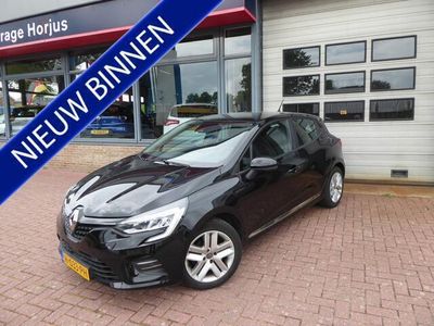 Zwart Gebruikt 2020 Renault Clio V Zen Hatchback | € 11.775 (Eerlijke prijs)