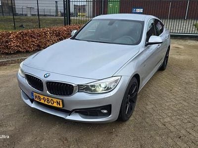 Grijs Occasion 2015 BMW 318 Executive Hatchback | € 14.999 (Iets duurder)