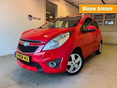 Rood Gebruikt 2010 Chevrolet Spark LT Hatchback | € 2.895 (Eerlijke prijs)