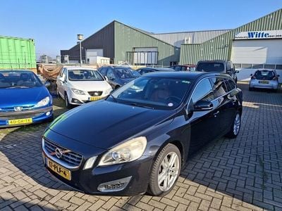 Occasion Volvo V60 Momentum 180 PK (132 kW) 2011 Zwart Stationwagen