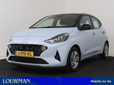 Blauw (metallic) Gebruikt 2020 Hyundai i10 Premium Hatchback | € 13.950 (Eerlijke prijs)