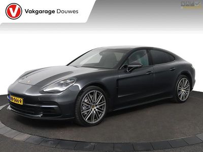 Grijs Occasion 2018 Porsche Panamera Sport Hatchback | € 51.950 (Eerlijke prijs)