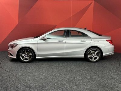 Grijs (metallic) Occasion 2014 Mercedes CLA180 Ambition Sedan | € 11.900 (Eerlijke prijs)