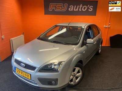 tweedehands Ford Focus 1.6-16V First Edition AUTOMAAT / APK 24-04-2025