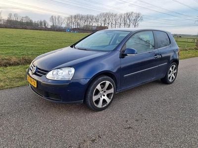 Occasion VW Golf IV Trendline 122 PK (89 kW) 2004 Blauw (metallic) Hatchback