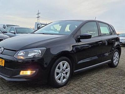 Zwart (metallic) Gebruikt 2011 VW Polo Hatchback | € 3.950 (Eerlijke prijs)