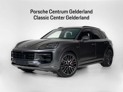 Grijs Occasion 2025 Porsche Cayenne S E-Hybrid SUV | € 169.900