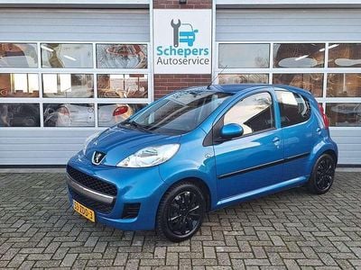 Blauw Gebruikt 2010 Peugeot 107 Urban Move Hatchback | € 3.750 (Iets duurder)