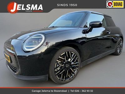 Occasion Mini Cooper SE Favoured 160 kW (218 PK) 2024 Zwart Hatchback