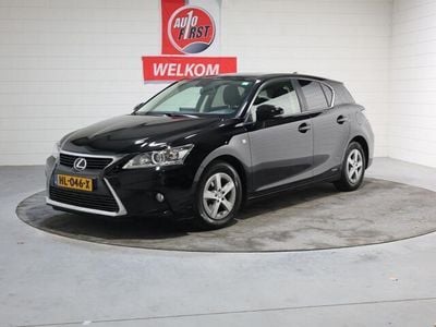 Lexus CT200h