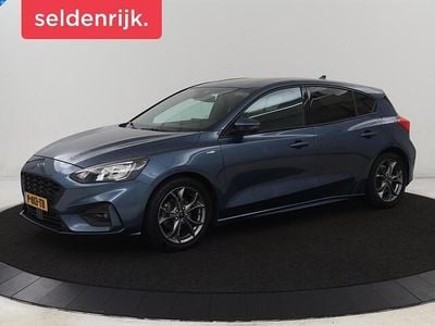 Blauw Gebruikt 2021 Ford Focus ST-Line Hatchback | € 17.400 (Goede deal)
