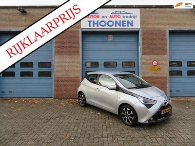 Grijs Gebruikt 2021 Toyota Aygo X-play Hatchback | € 14.250 (Eerlijke prijs)