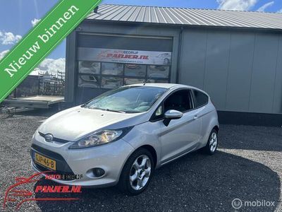 Zilver Occasion 2008 Ford Fiesta Titanium Hatchback | € 2.799 (Eerlijke prijs)