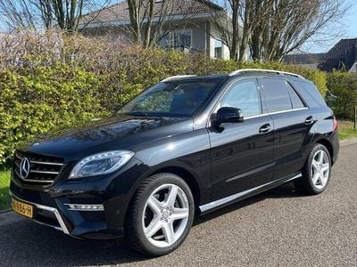 Zwart Gebruikt 2014 Mercedes ML350 AMG SUV | € 59.950