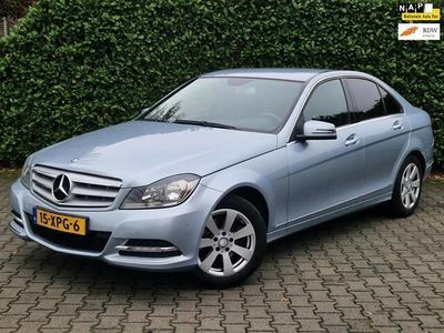 tweedehands Mercedes C180 Premium Edition AUTOMAAT / Cruise control / Navigatie / ECC / Parkeersensoren