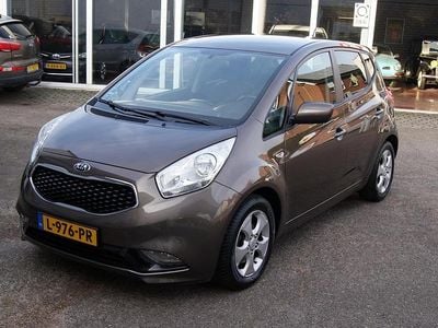 Bruin Gebruikt 2018 Kia Venga Hatchback | € 11.950 (Eerlijke prijs)