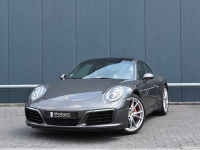 Porsche 911 Carrera