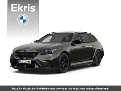 Grijs Nieuw 2025 BMW M5 Comfort Edition Stationwagen | € 171.066 (Iets duurder)