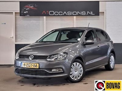Grijs Gebruikt 2015 VW Polo Comfortline Hatchback | € 6.795 (Goede deal)
