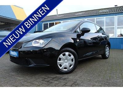 Zwart (metallic) Gebruikt 2015 Seat Ibiza SC Reference Hatchback | € 6.444 (Eerlijke prijs)