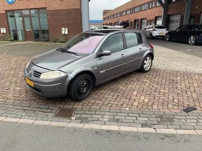 tweedehands Renault Mégane II 2.0 16V Privilège Luxe Pano Dak!!