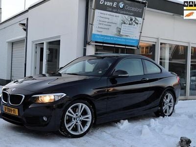 Zwart (metallic) Occasion 2014 BMW 220 Coupé | € 17.950 (Goede deal)