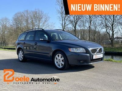 tweedehands Volvo V50 2.4 Summum Aut. / Facelift / 5-Cyl. / PDC / Trekhaak