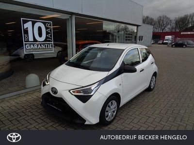 tweedehands Toyota Aygo 1.0 x-fun NLauto | Dealeronderhouden