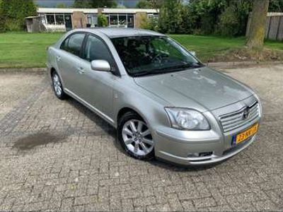 tweedehands Toyota Avensis 1.8 VVTi Linea Luna