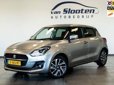 Occasion Suzuki Swift Style 83 PK (61 kW) 2023 Grijs, metallic lak Hatchback