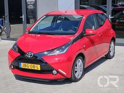Rood Occasion 2018 Toyota Aygo X-cite Hatchback | € 12.449 (Eerlijke prijs)