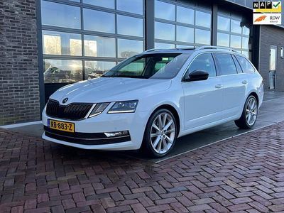 Wit Occasion 2017 Skoda Octavia Business Line Stationwagen | € 14.975 (Iets duurder)