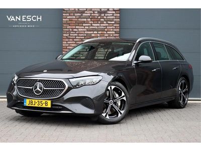 Grijs Gebruikt 2024 Mercedes E300 Luxury Stationwagen | € 52.500 (Iets duurder)